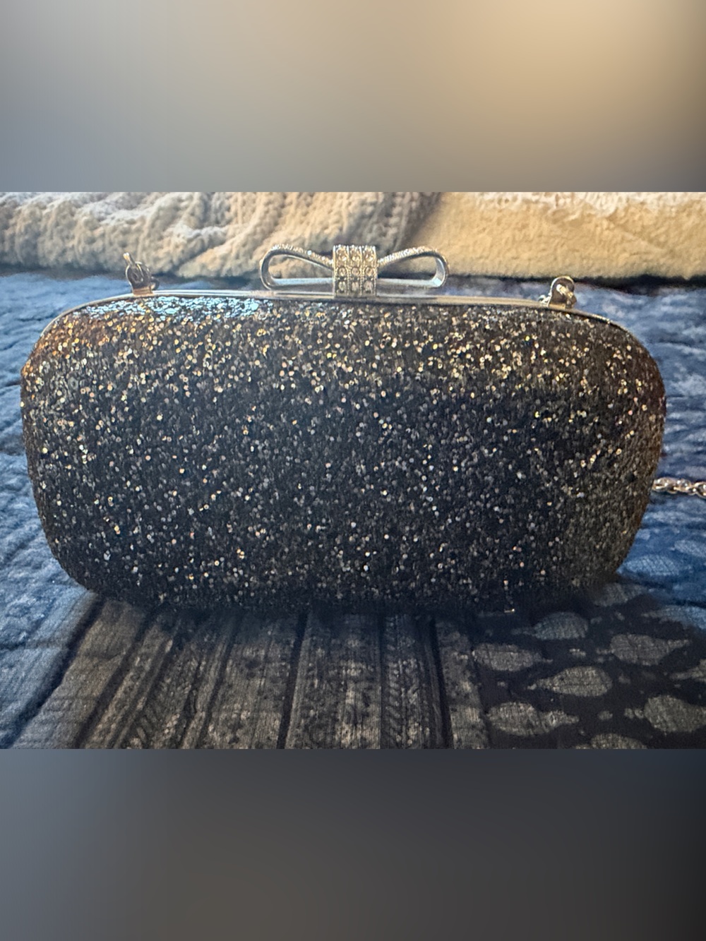 Glitter Bow Clutch Bag in Black